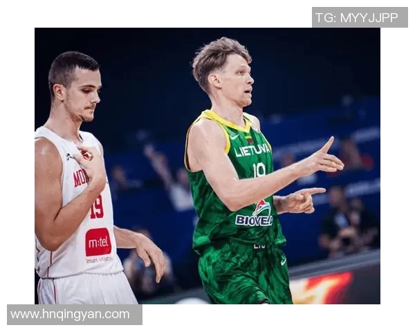 黑山与立陶宛足球赛激战正酣谁能在这场较量中胜出