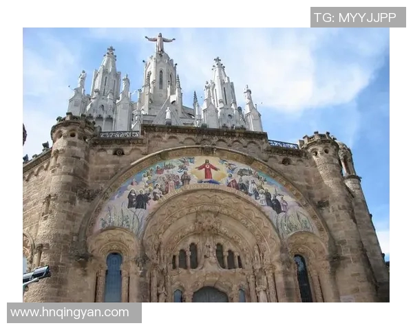 西班牙巴塞罗那：梦幻之城的艺术与风情