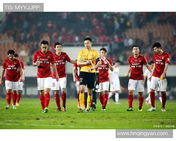 广州恒大与中国国安激战正酣谁能在这场巅峰对决中笑到最后 广州恒大与中国国安激战正酣谁能在这场巅峰对决中笑到最后